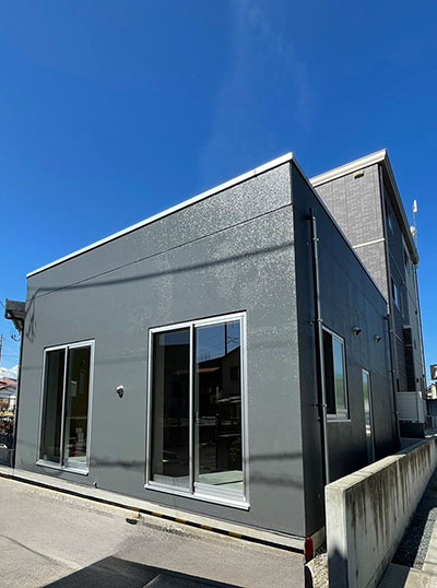 武屋下和田BASE外観